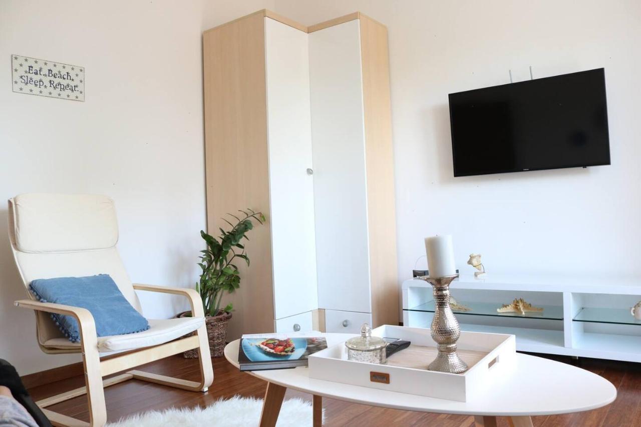 Apartments Ela Trogir Exteriör bild